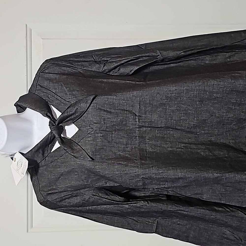 Black blouse light weight berry nice size